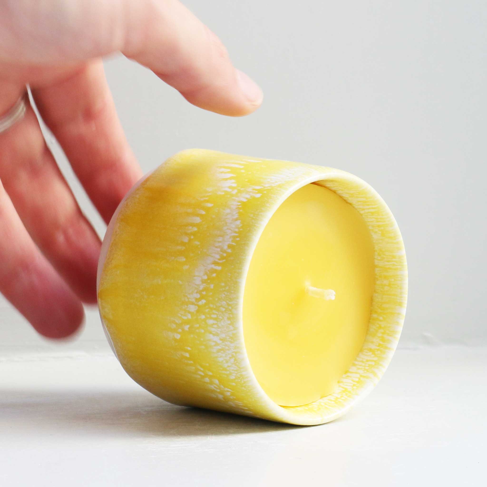 Beeswax Sip Candle - Image 2