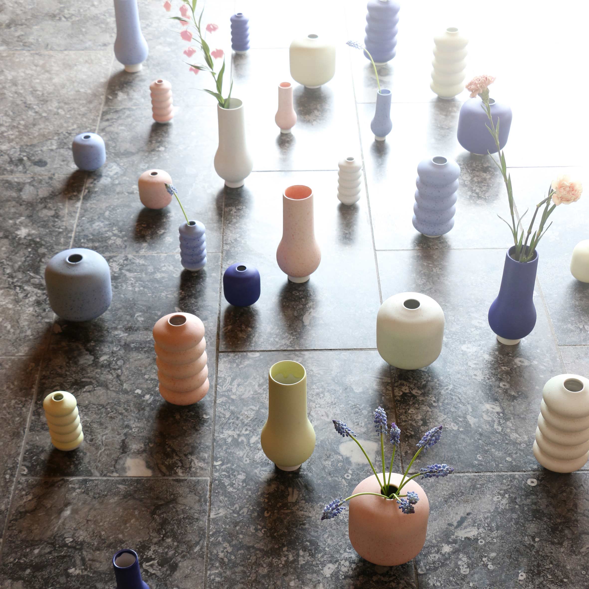 Hana Vase - Small - Image 6