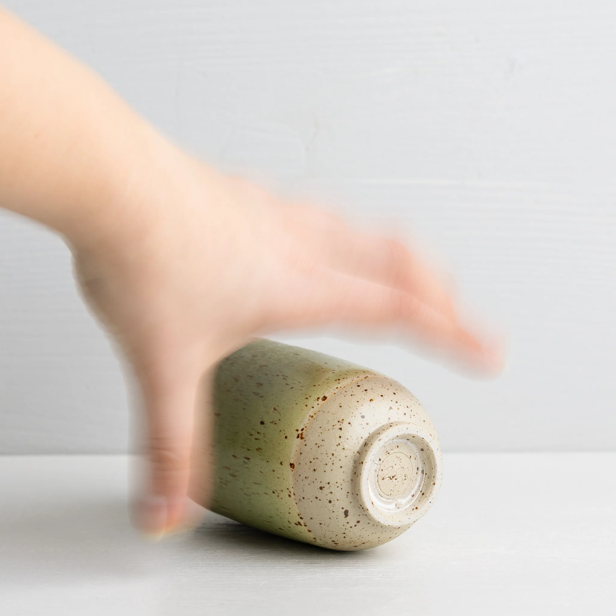 Mini Yuki Vase - Image 4