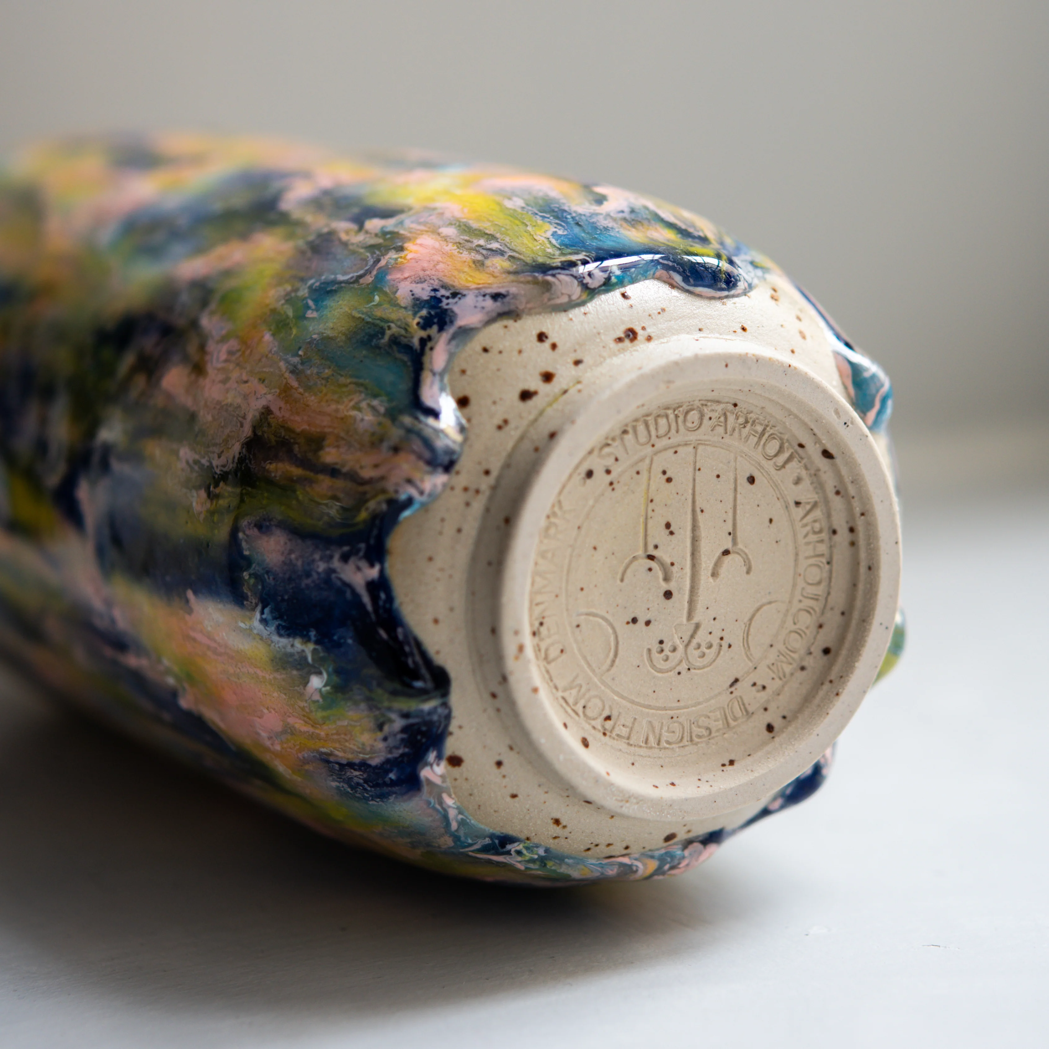 Yuki Vase - Image 4
